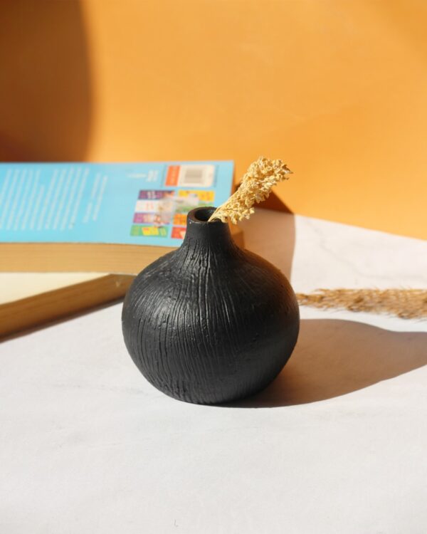 Minimalism pot yellow