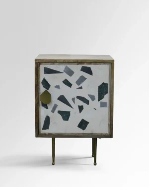 VINTAGE PATCH - ONE DOOR BED SIDE
